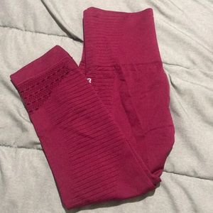 Gymshark Seamless Cropped Leggings-Red